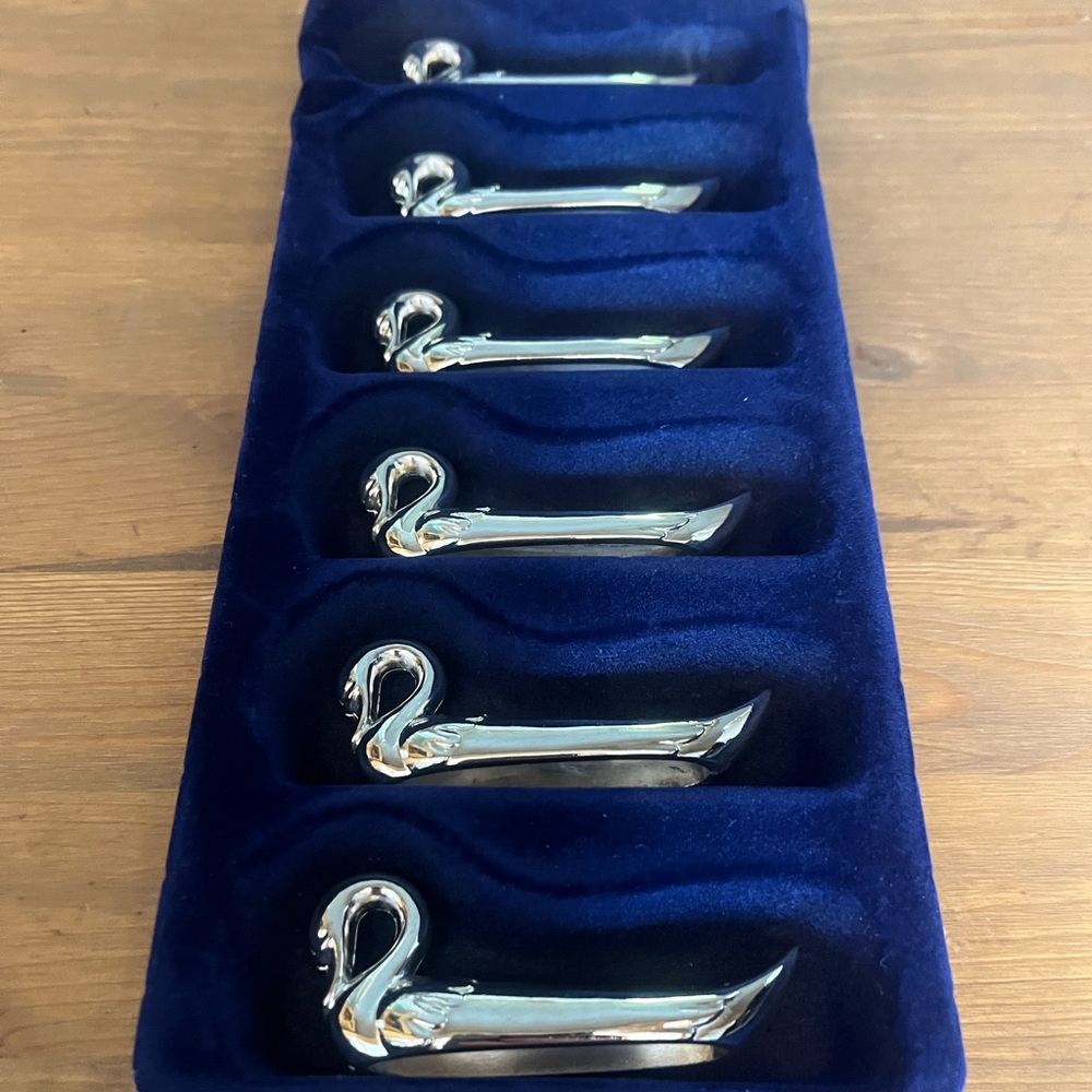 Elegance Sterling Silver Swan Knife Rest Set - 6 Pieces
